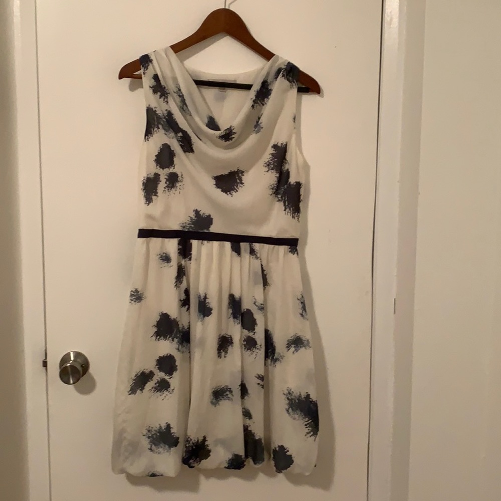 Loft white and blue dress size 8